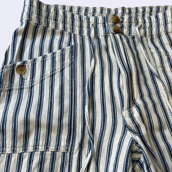 American Eagle Hi-Rise Taper Pants, Pinstripe, Blue & White, Size 6, 100% Cotton - Picture 4 of 8